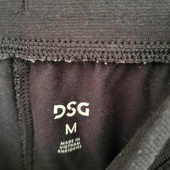 DSG Women Activewear Black Shorts‎ Size Medium - Picture 5 of 5